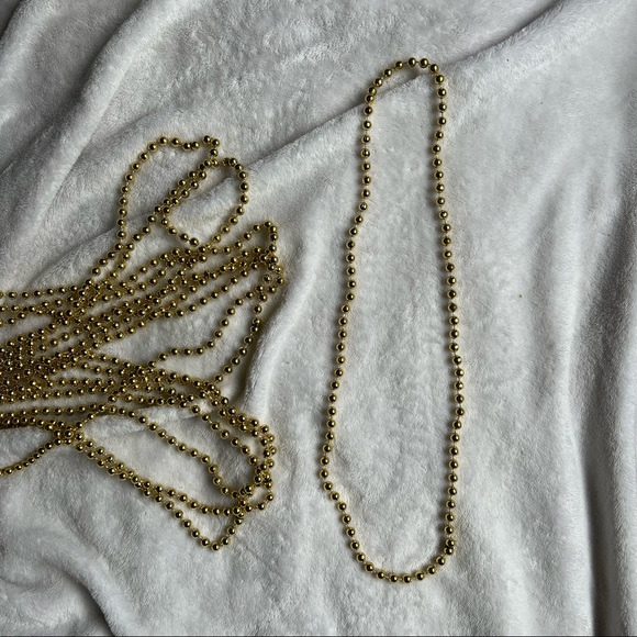 plastic mardi gras bead necklaces